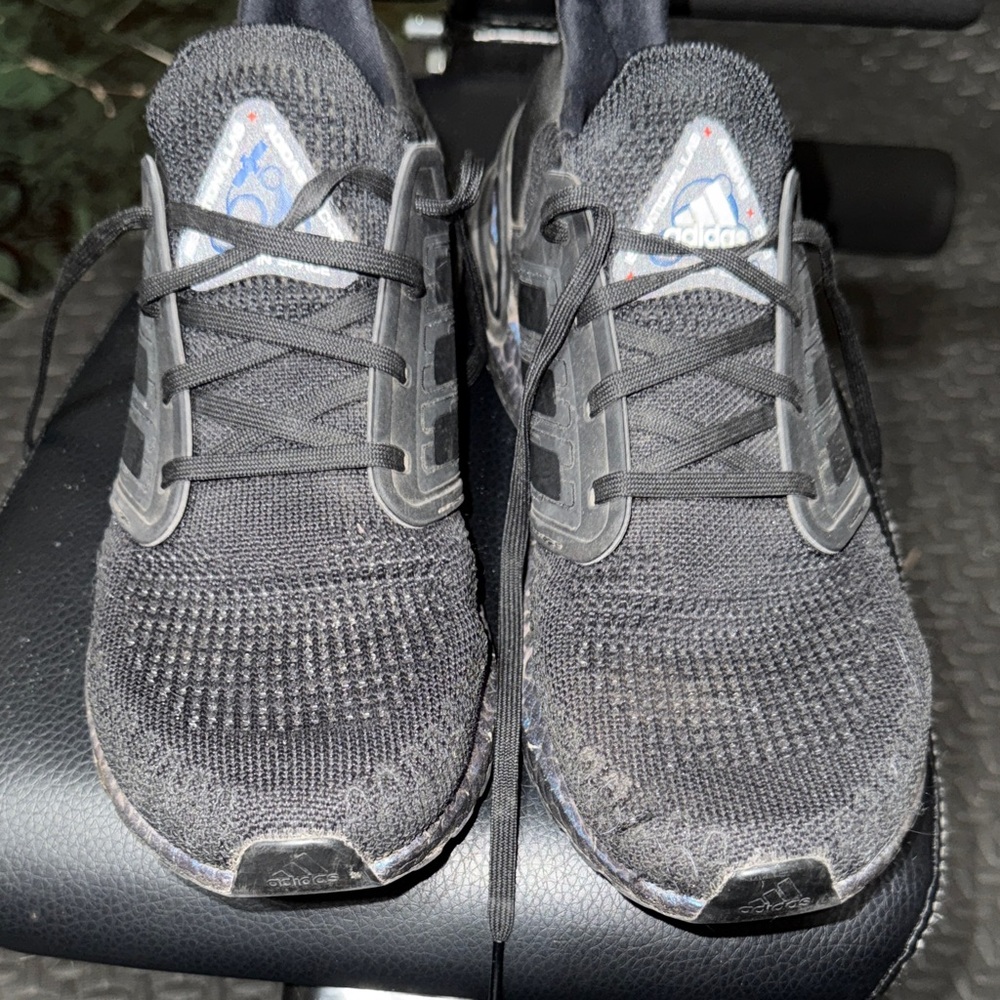 adidas Men's Black Knit Athletic Running Shoes